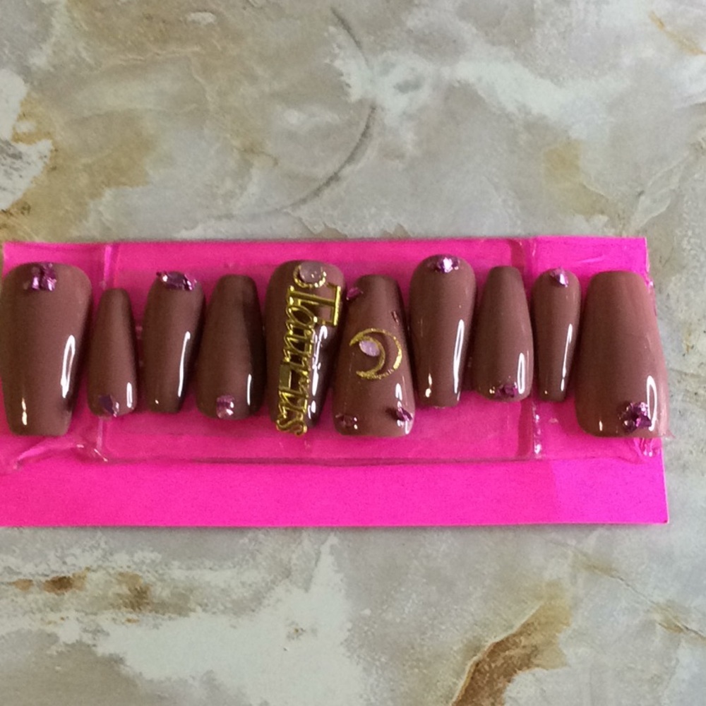 Short Nude Taurus Nails